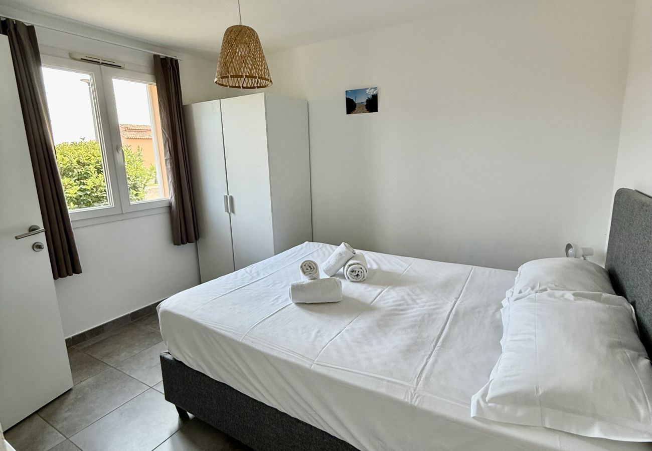 Apartment in Lecci - T2 2/4 personnes n°67