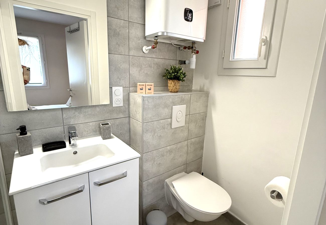Apartment in Lecci - T2 2/4 Personnes n°81