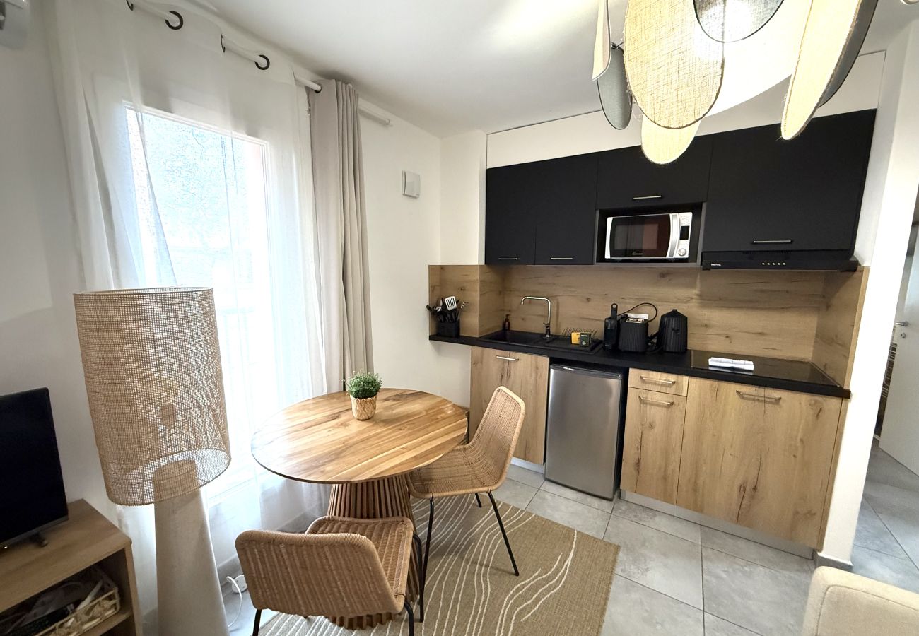 Apartment in Lecci - T2 2/4 Personnes n°81