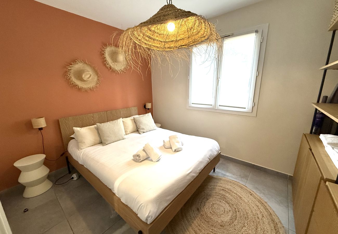 Apartment in Lecci - T2 2/4 Personnes n°81