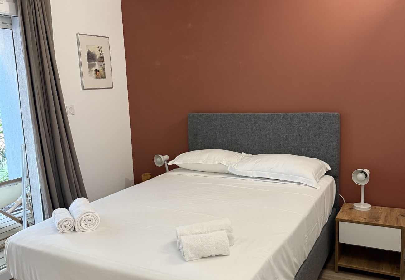 Apartment in Lecci -  T3 6 personnes N°21