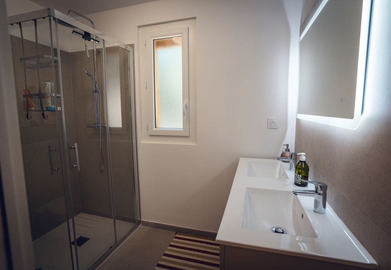 Villa in Lecci -  VILLA ISULA BELLA 8 personnes