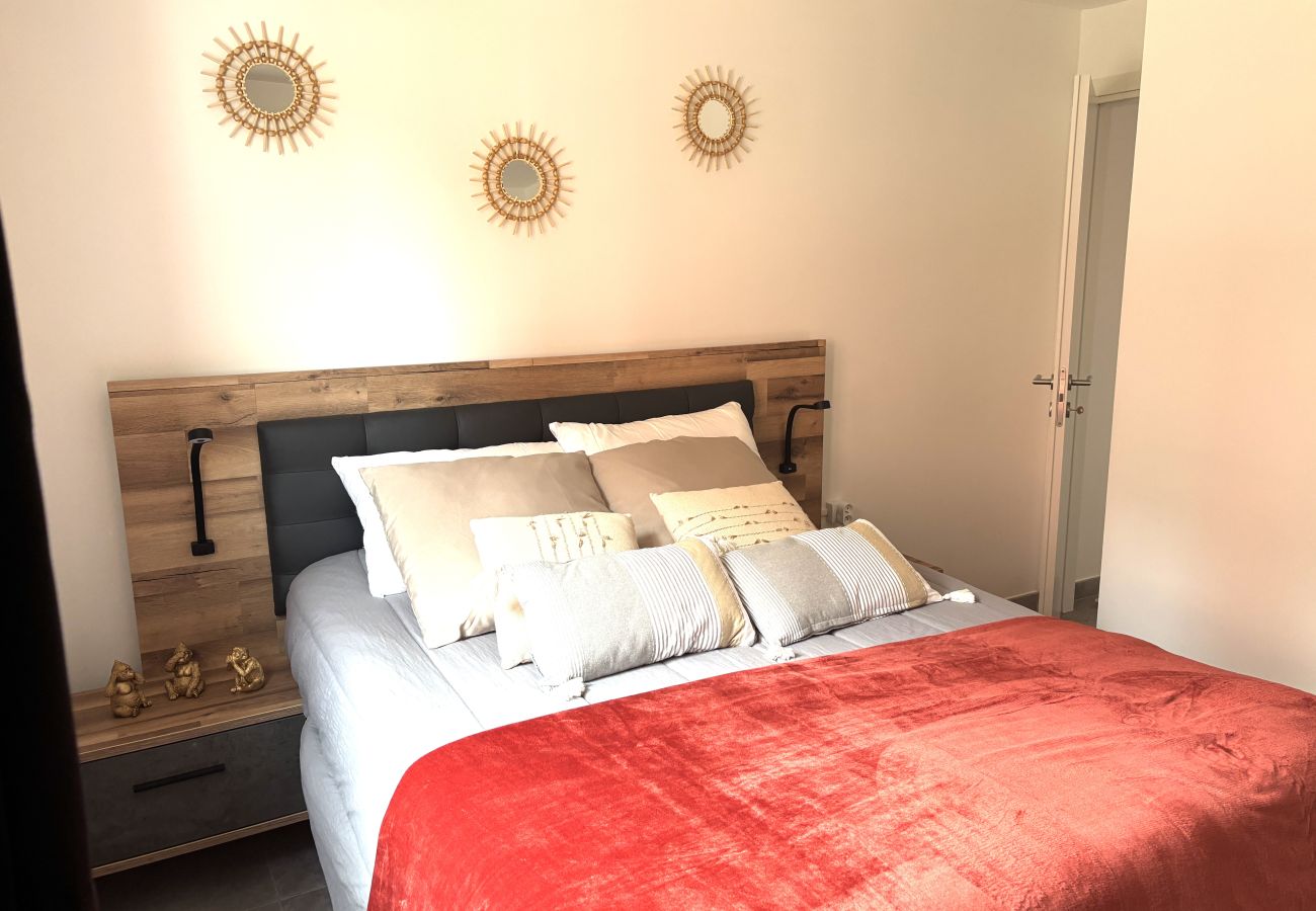 Apartment in Lecci - T2.2/4 Personnes N°111