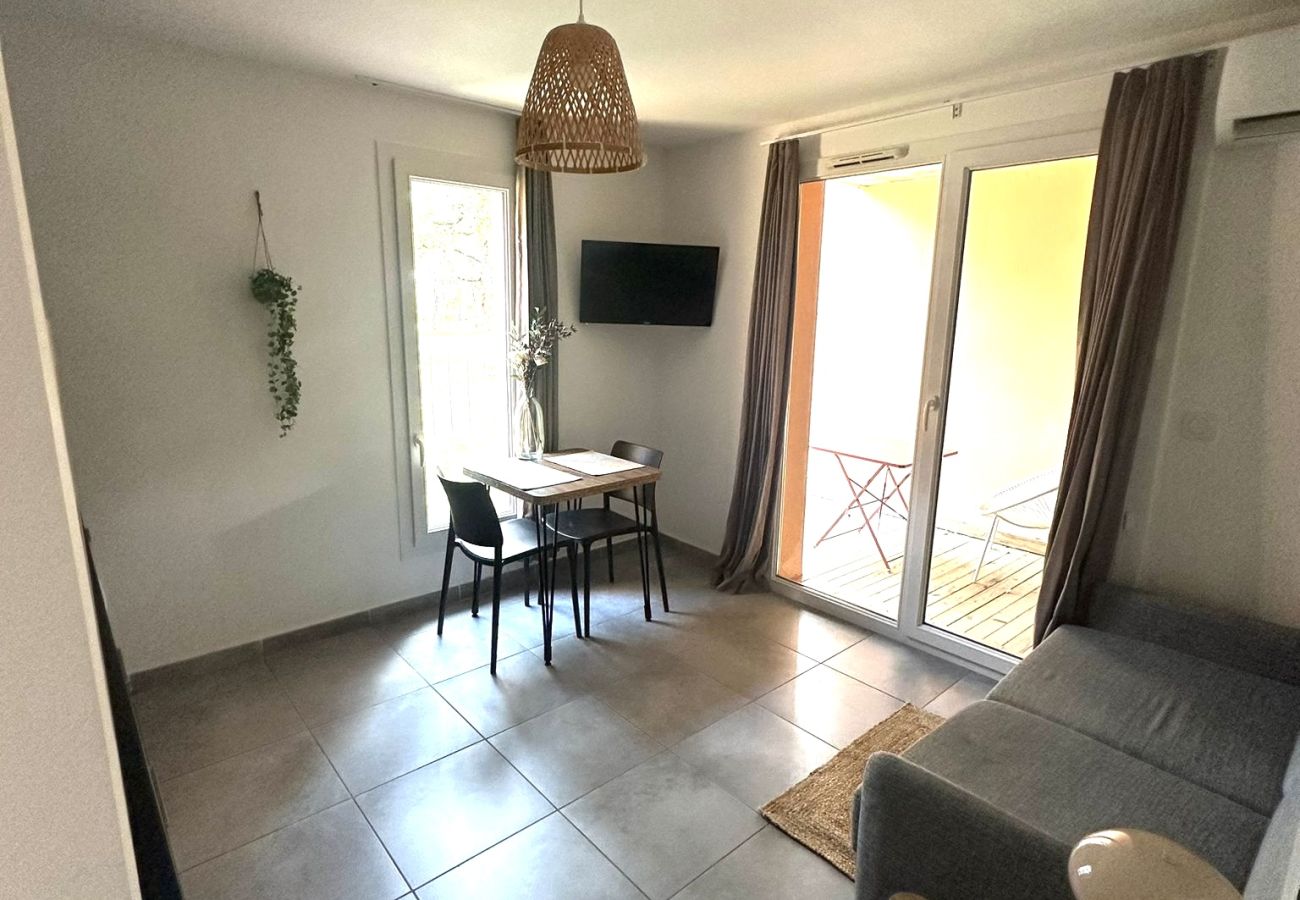 Apartment in Lecci - T2 2/4 Personnes N°95