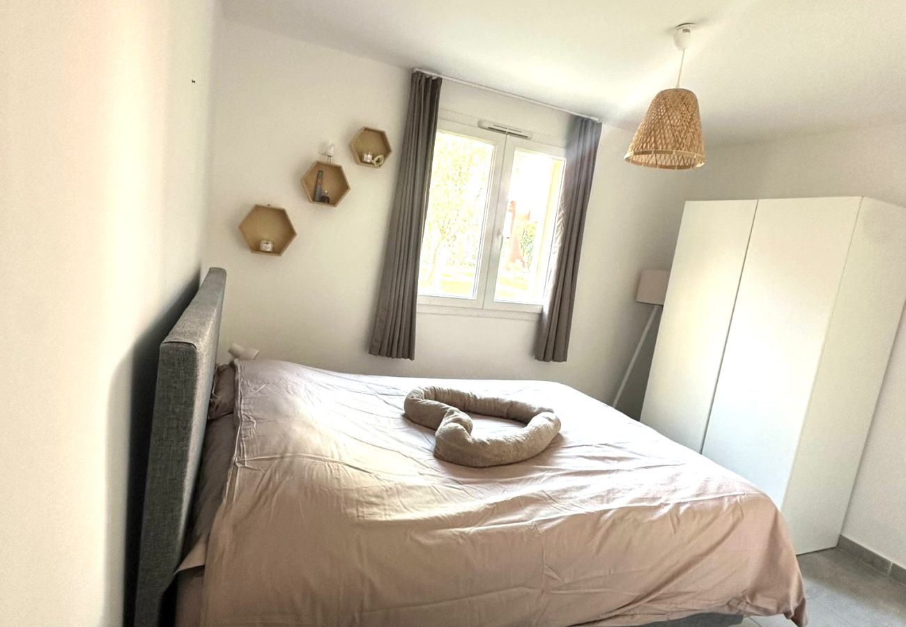 Apartment in Lecci - T2 2/4 Personnes N°95