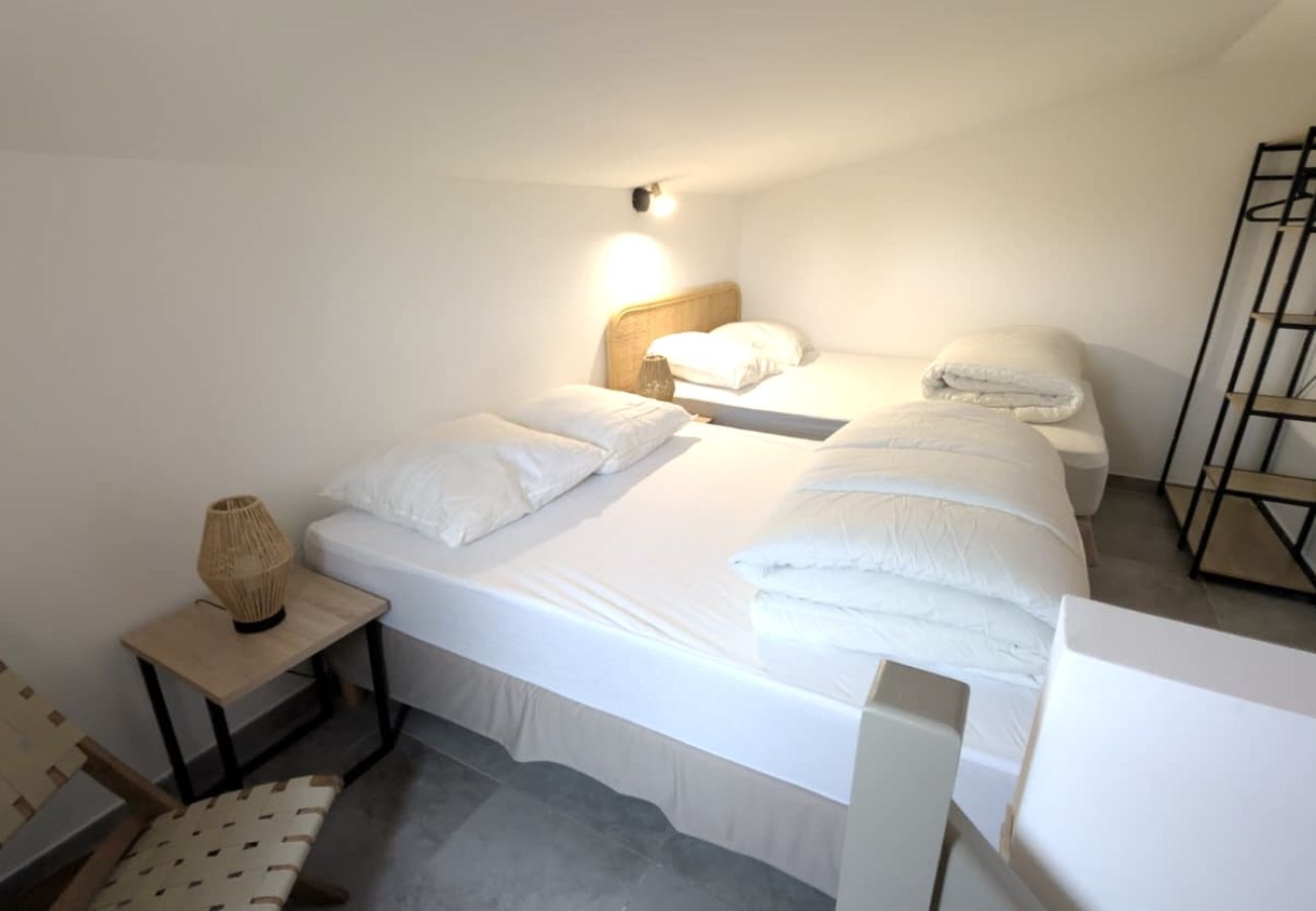 Apartment in Lecci - T3 Duplex 6 personnes N°53