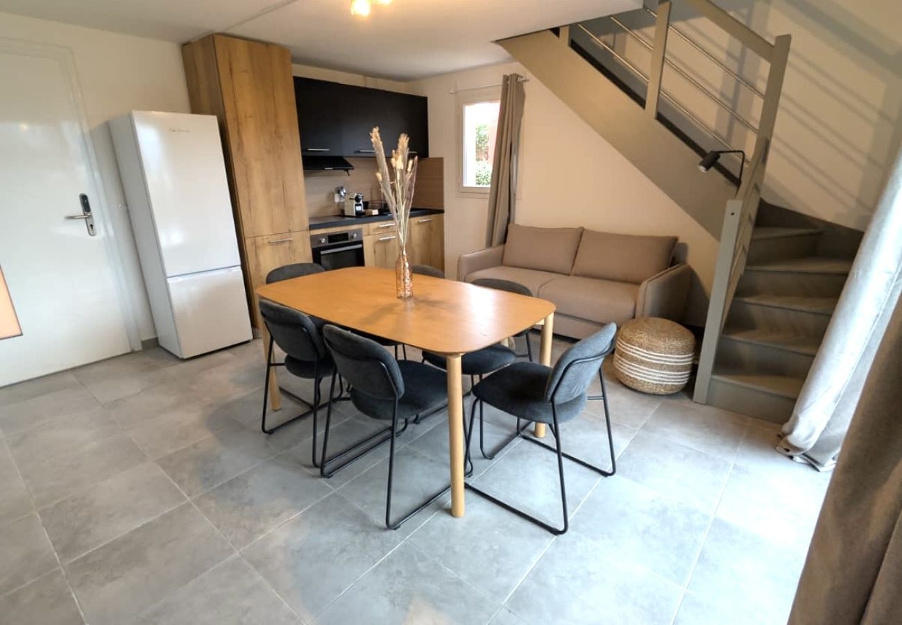 Apartment in Lecci - T 3 Duplex 6 personnes N° 19