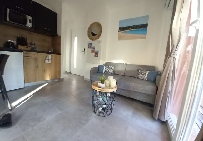 Appartamento a Lecci - T2 2/4 Personnes n°85 Appartamento a Lecci - T2 2/4 Personnes n°85