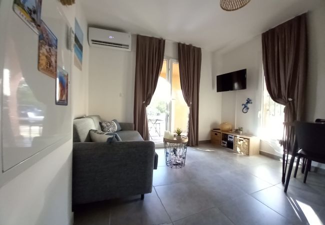 Appartamento a Lecci - T2 2/4 Personnes n°85 Appartamento a Lecci - T2 2/4 Personnes n°85
