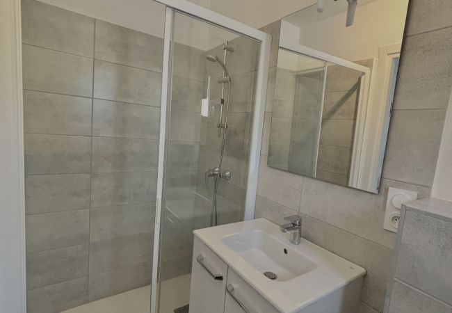 Appartamento a Lecci - T2 2/4 Personnes n°90 Appartamento a Lecci - T2 2/4 Personnes n°90