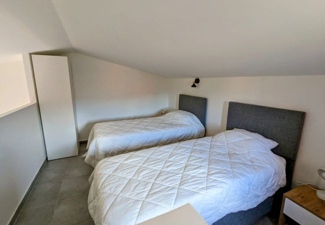 Appartamento a Lecci - T3 Duplex 6 personnes N°29 Appartamento a Lecci - T3 Duplex 6 personnes N°29