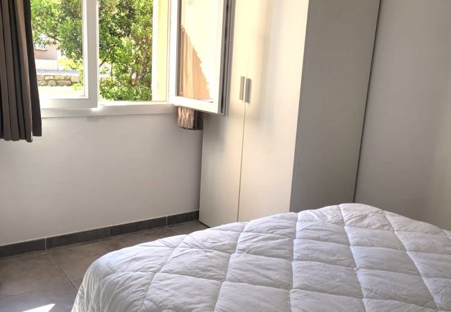 Appartamento a Lecci - T2 4 personnes N°18 Appartamento a Lecci - T2 4 personnes N°18