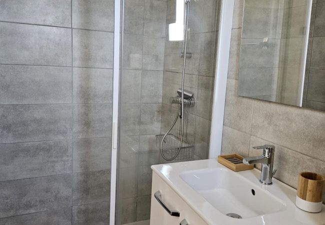 Appartamento a Lecci - T2 2/4 Personnes n°75 Appartamento a Lecci - T2 2/4 Personnes n°75