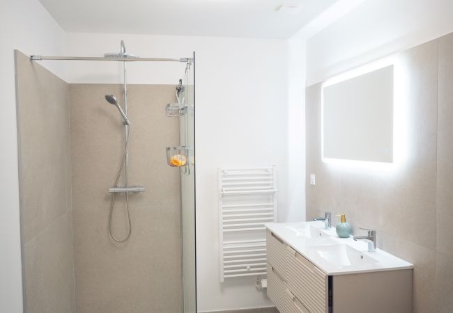 Villa a Lecci -  VILLA ISULA BELLA 8 personnes Villa a Lecci -  VILLA ISULA BELLA 8 personnes