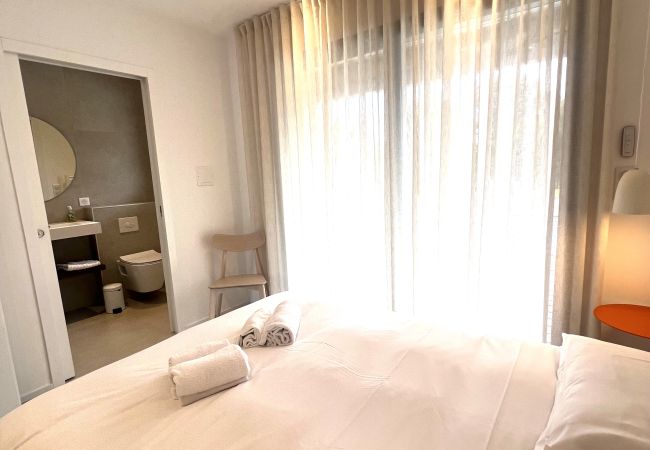 Villa a Lecci -  Villa PINETA 4 Personnes Villa a Lecci -  Villa PINETA 4 Personnes