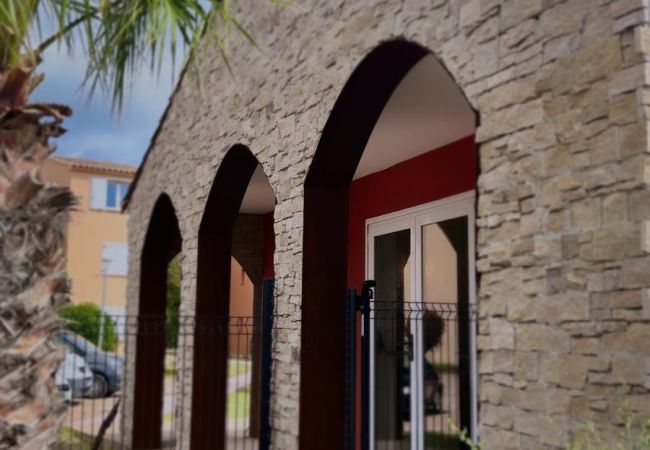 Appartamento a Lecci - T3 DUPLEX 6 PERSONNES N°5 Appartamento a Lecci - T3 DUPLEX 6 PERSONNES N°5