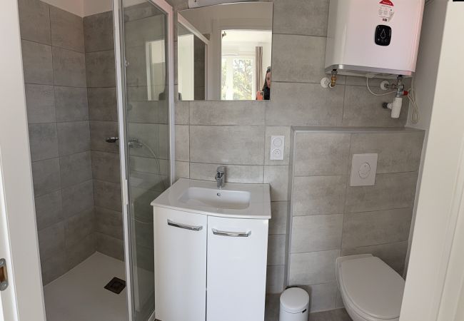 Appartamento a Lecci - T2 2/4 Personnes N°119 Appartamento a Lecci - T2 2/4 Personnes N°119