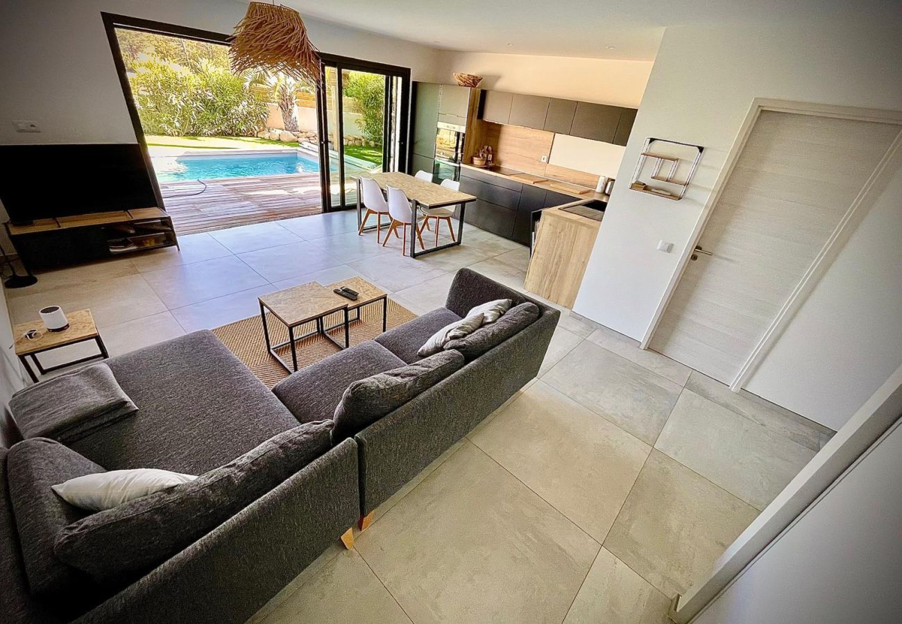 Villa a Lecci - VILLA A SULANA