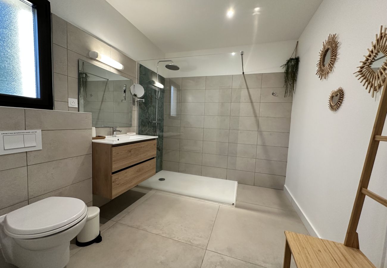 Villa à Lecci -  VILLA CASA ROSSA PORTO VECCHIO Villa à Lecci -  VILLA CASA ROSSA PORTO VECCHIO